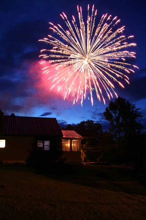 Lake Luzerne-Hadley, NY: Hadley Fireworks