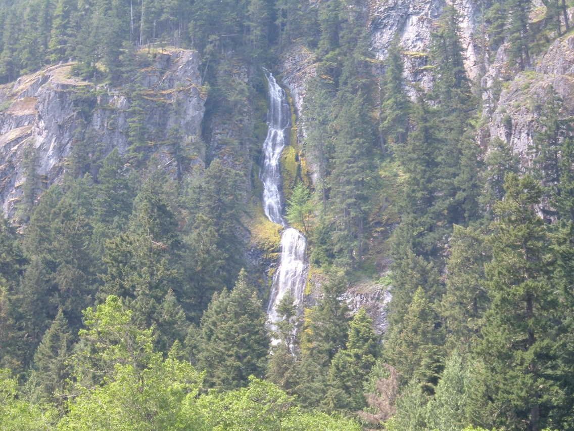 University Place, WA: Waterfall by Mount Rainier
