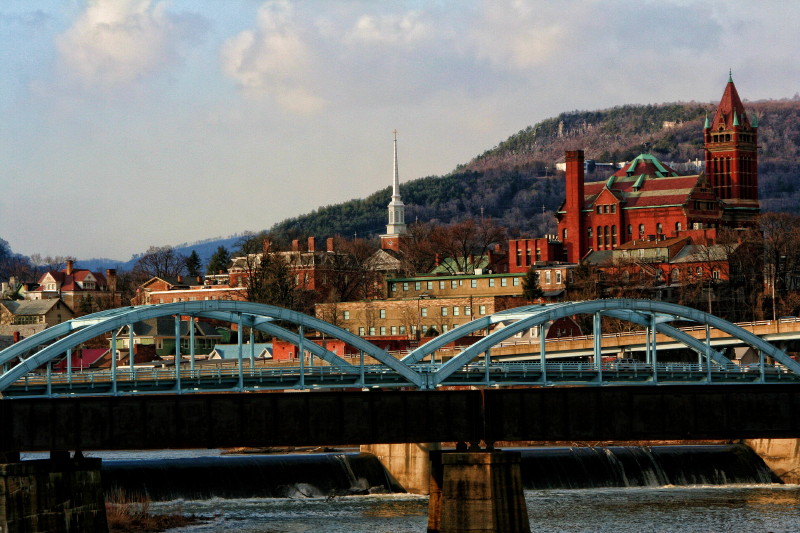 Cumberland, MD: Cumberland by the Blue Bridge