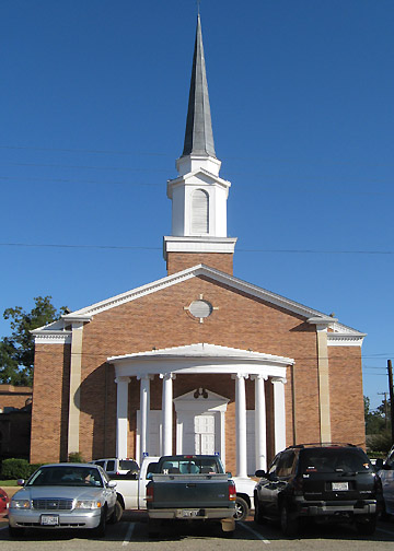 Gilmer, TX: First Baptist Church