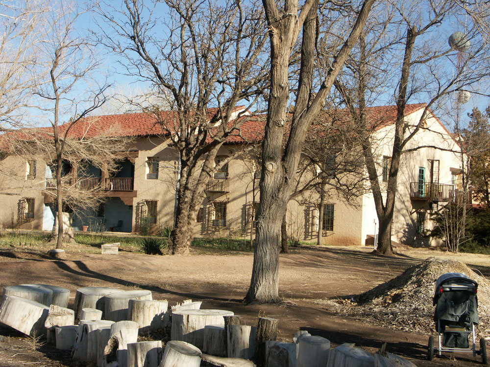 Winslow, AZ : the historic La Posada Hotel in Winslow