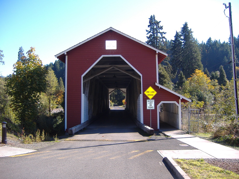 Oakridge, OR: Westfir Covered bridge