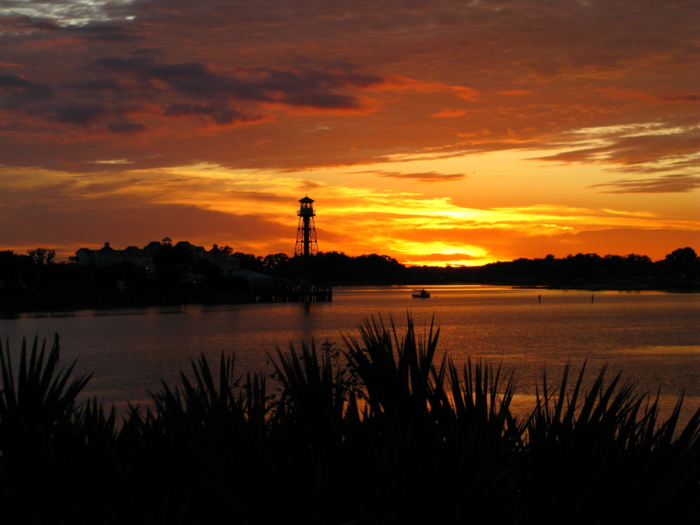 The Villages, FL: A beautiful sunset at Lake Sumter Village