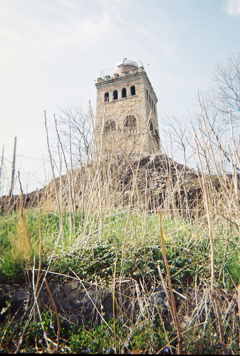Lynn, MA : Looking up at the tower from Essex Street