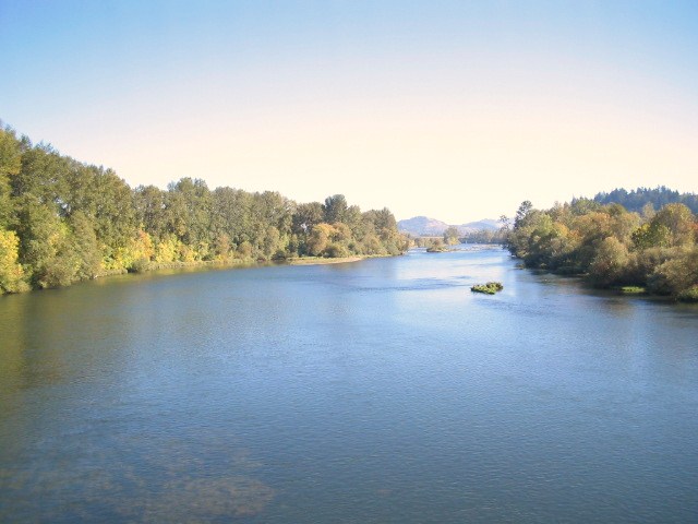 Eugene, OR: Willamette River looking east from Autzen Bridge