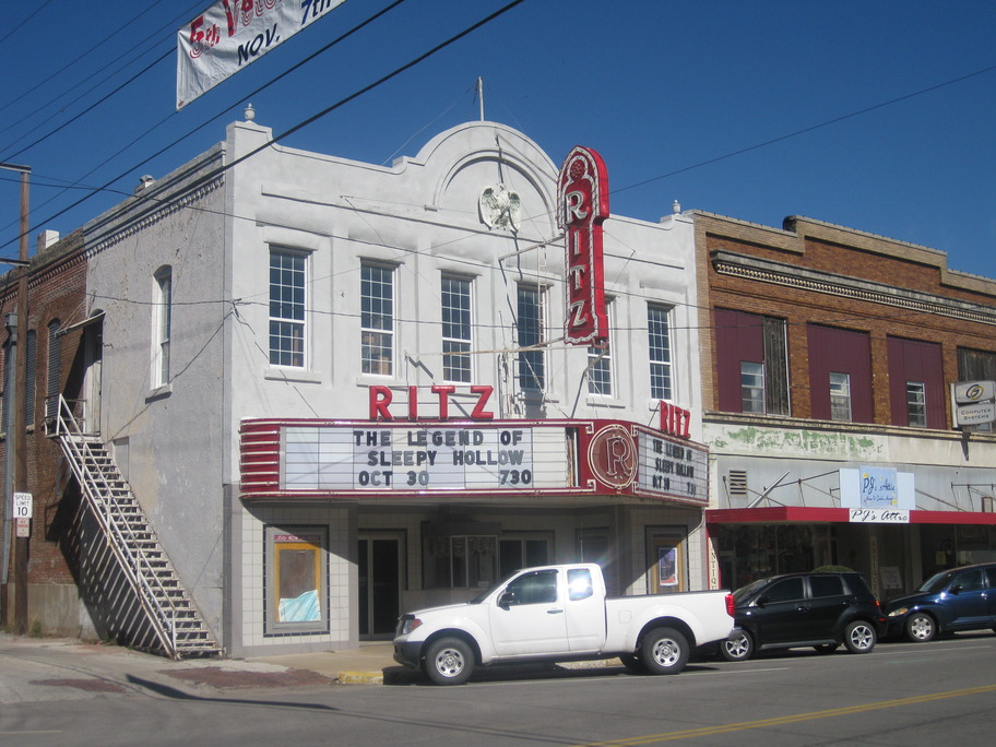 Shawnee, OK : Movie Theater in Shawnee photo, picture, image (Oklahoma