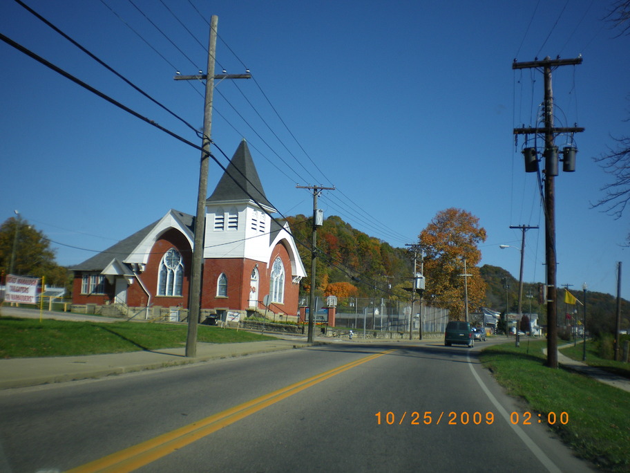 Pomeroy, OH : Driving under the new Pomeroy-Mason Bridge photo, picture