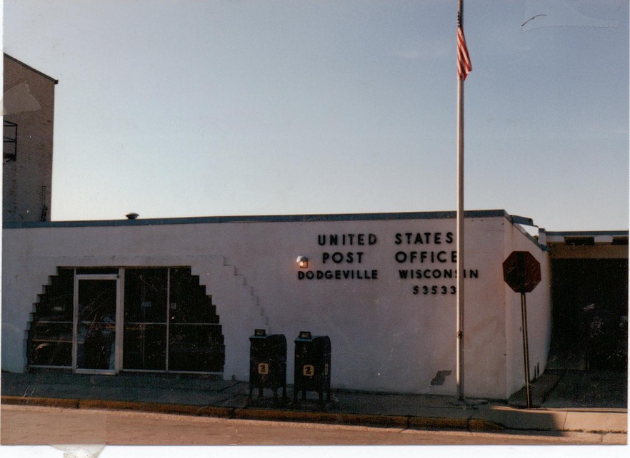 Dodgeville, WI: POST OFFICE