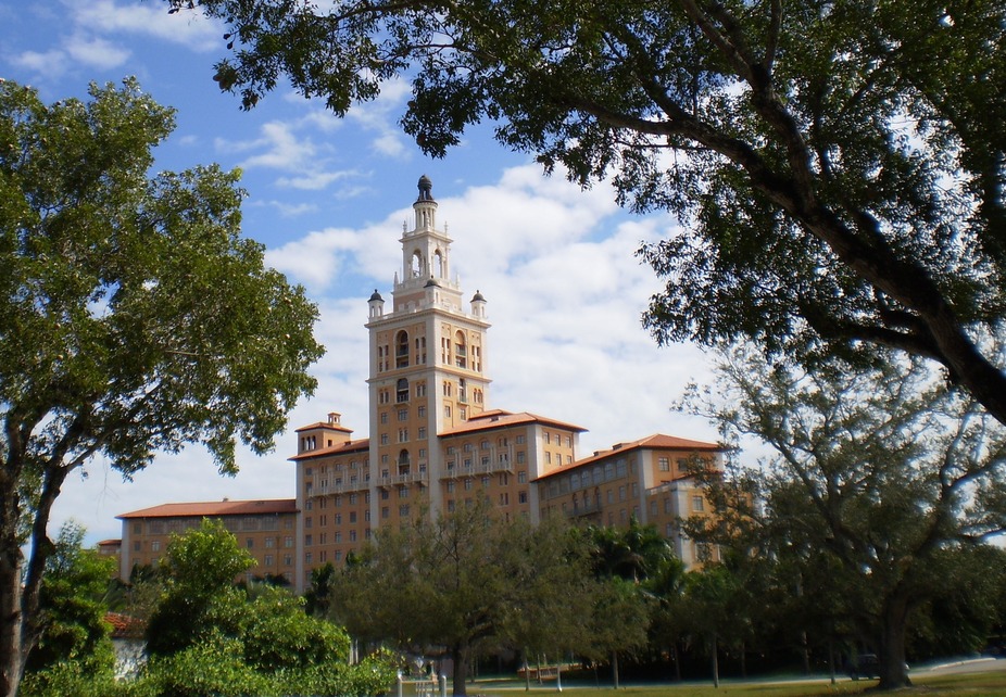 Coral Gables, FL: Biltmore Hotel looking from Malaga Avenue