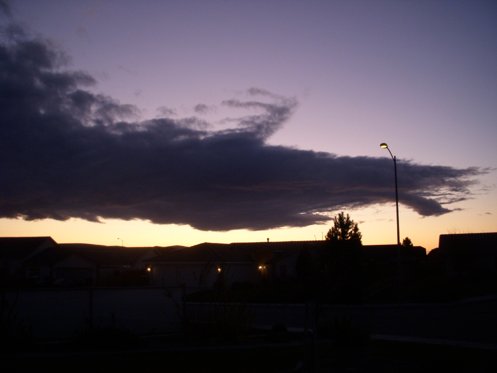 West Richland, WA: Cloud that looks like a dragon