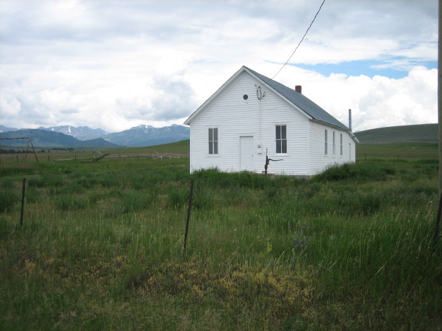 Clyde Park, MT: Old school house, Clyde Park MT