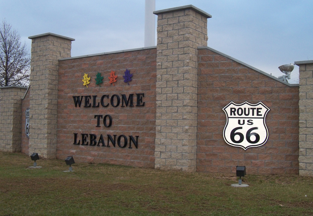 Lebanon, MO: Welcome to Lebanon sign along Interstate 44
