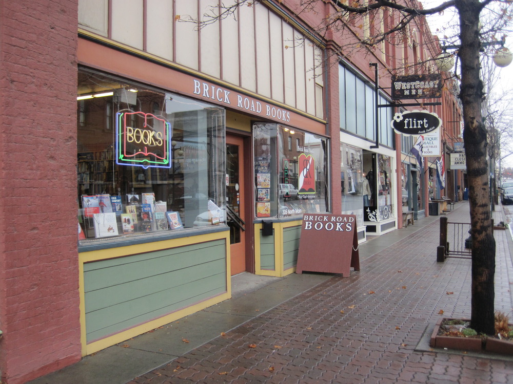 Ellensburg, WA: Store fronts on North Main Street Ellensburg