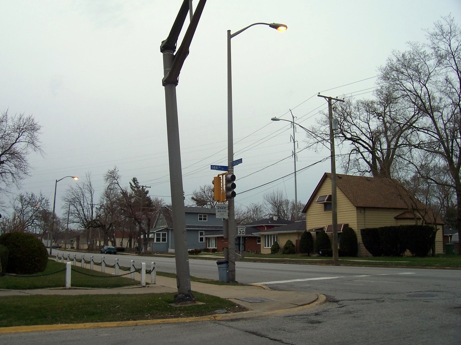 Dolton, IL: The street lights are on, 5:23 pm March 24 2010, at 144th Street and Chicago Road