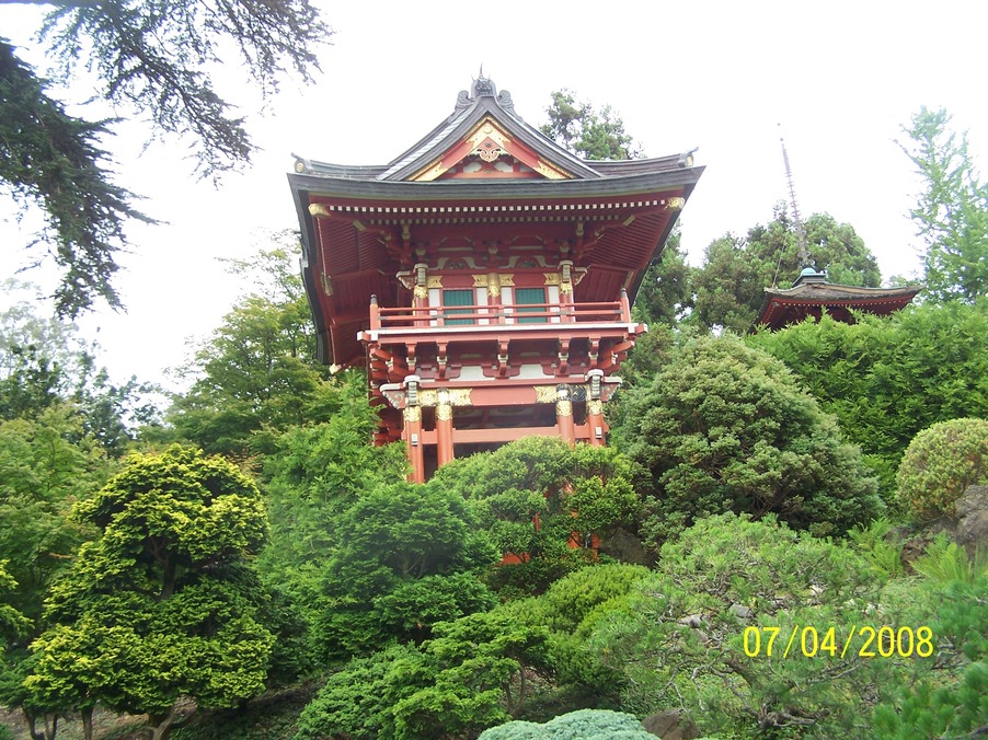 San Francisco, CA: Pagoda at Japanese Tea Garden