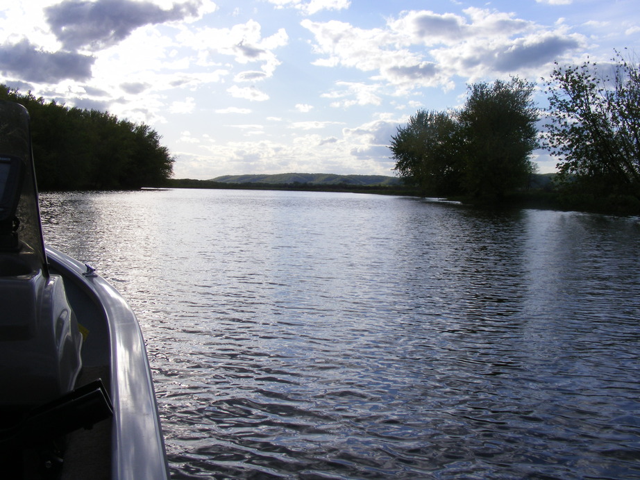 Avoca, WI: upper end of Avoca Lake from a boat