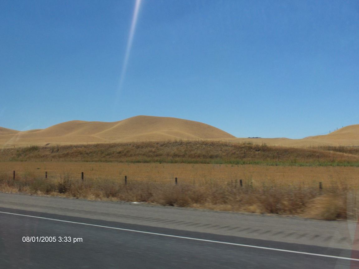 Bakersfield, CA: Beautiful sky and hills