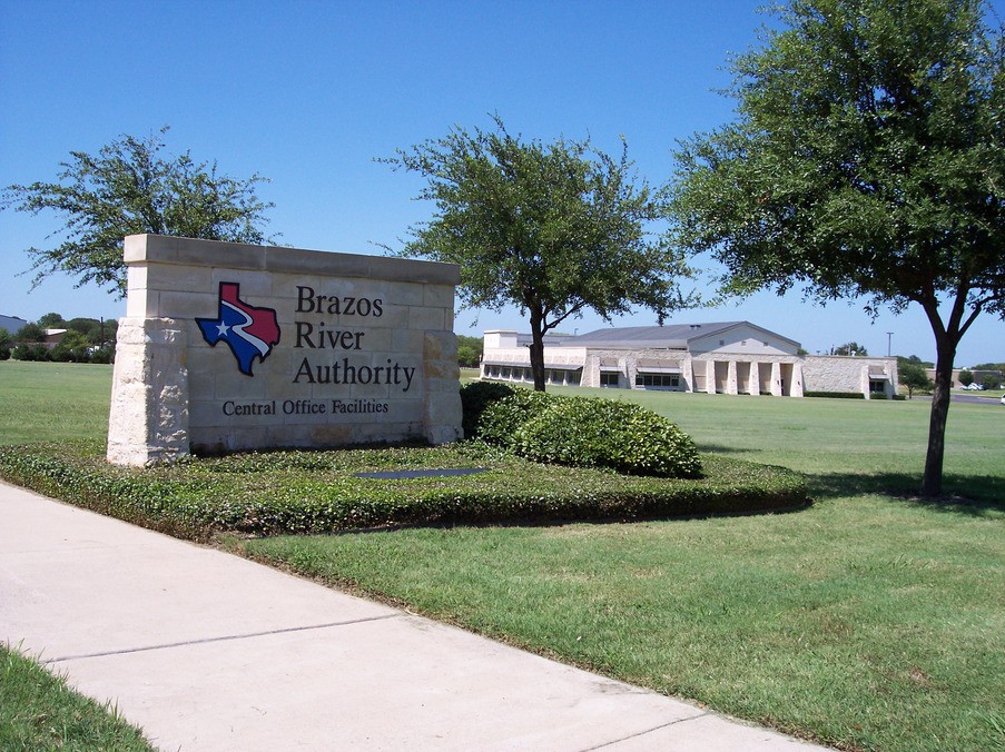 Waco, TX: Brazos River Authority Central Office (Lake Air Drive)