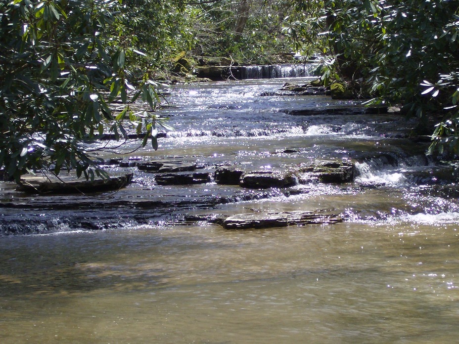 Matoaka, WV: BecknalmFlats creek