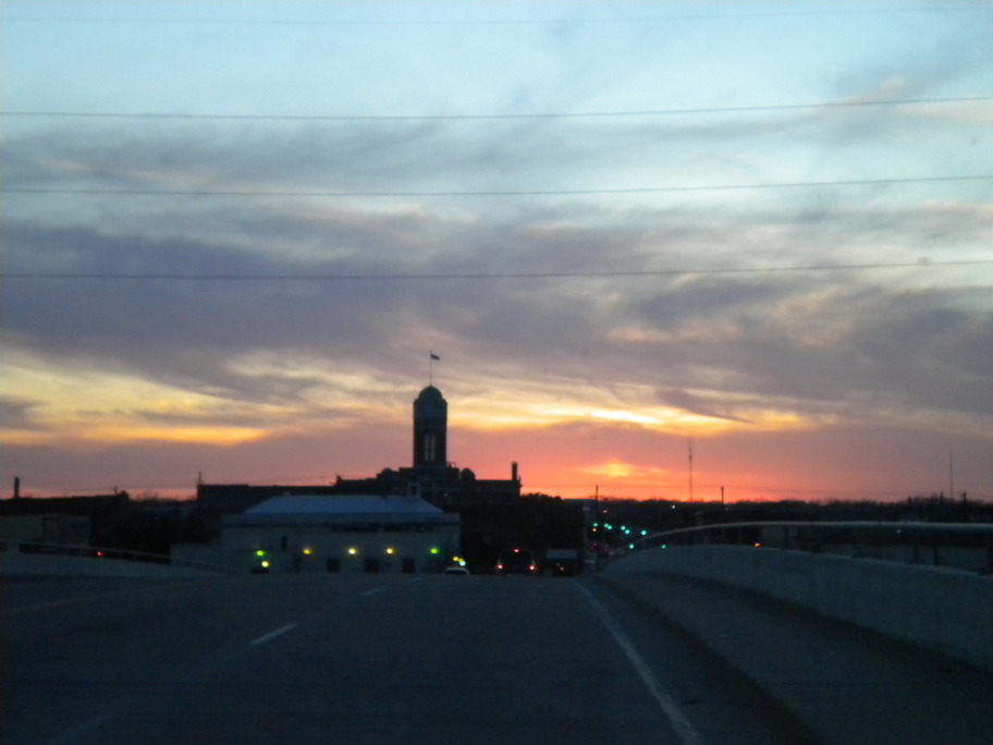 Cleburne, TX: court house sunset