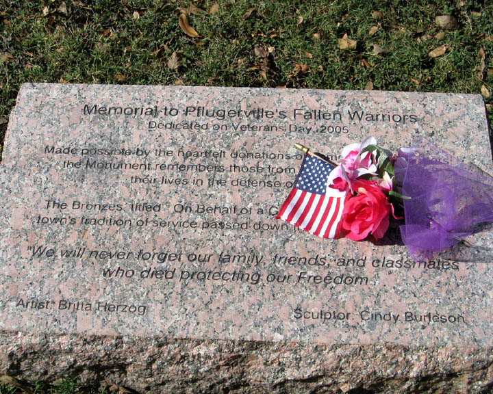 Pflugerville, TX: War Memorial