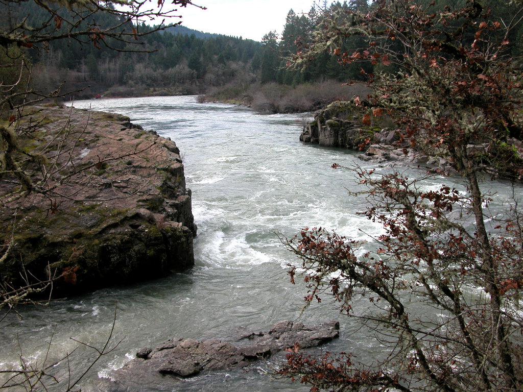 Glide, OR colliding rivers viewpoint in glide photo, picture, image
