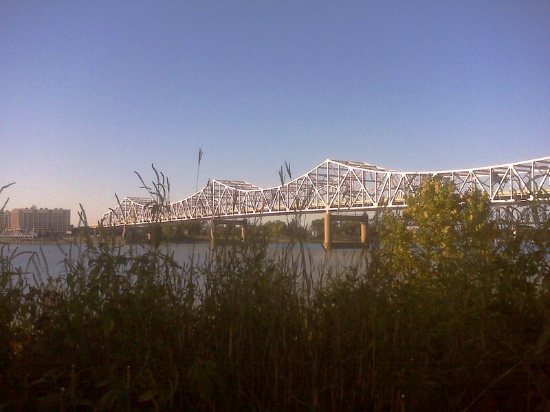 Louisville, KY: Ohio River and 2nd Street Bridge