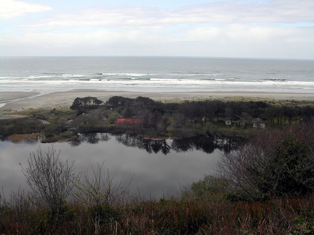 Tillamook, OR : view of the pacific ocean from tillamook