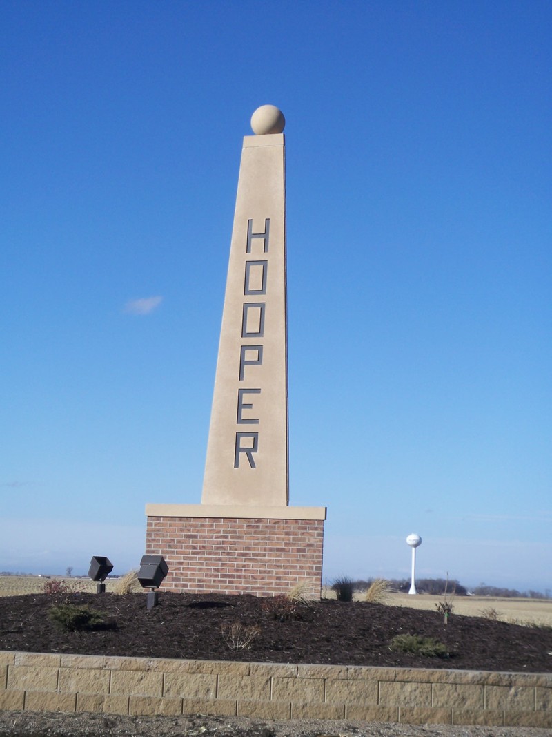Hooper, NE: Hooper obelisk