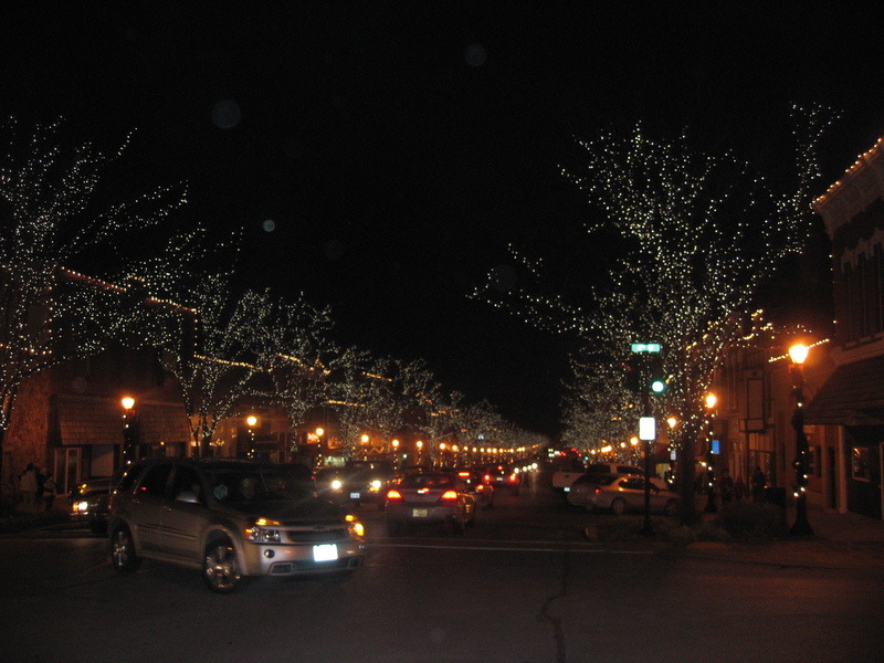 Atlantic, IA: Lighting up Mainstreet in downtown Atlantic, IA at Christmas