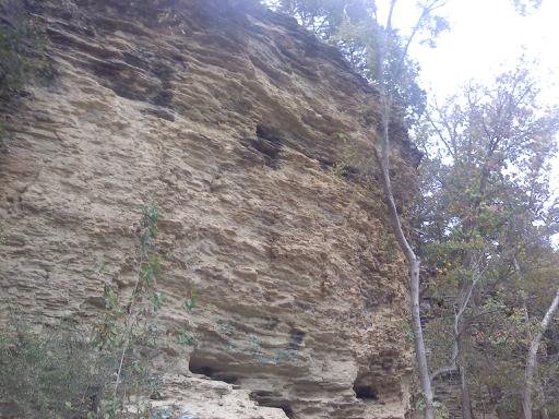 Conway, AR: Caves in the ridge