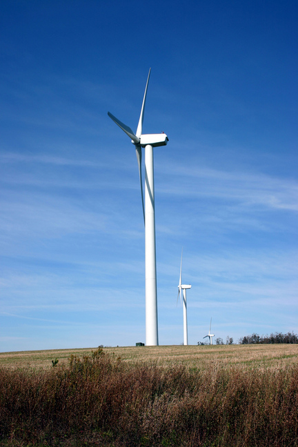 Canastota, NY : Windmills overlooking Canastota
