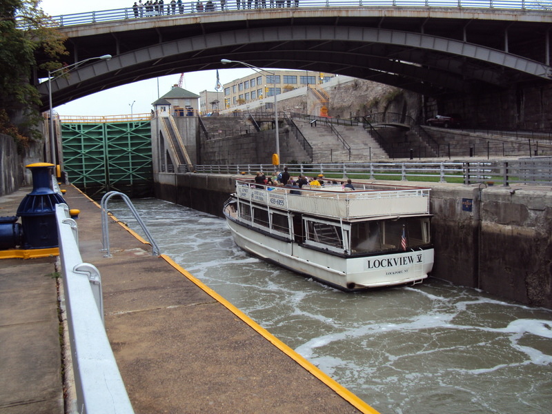 Lockport, NY: Lockview Tour Boat navigates Lock E-34/35 of the Erie Canal