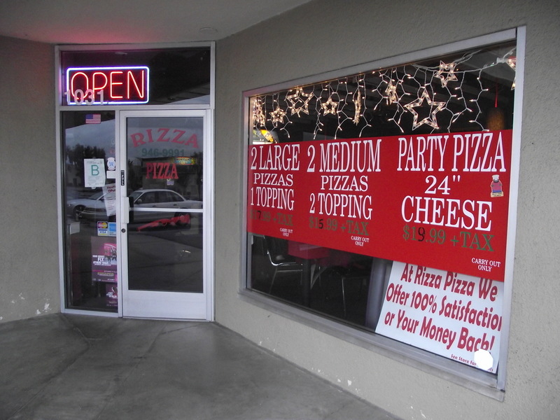 Upland, CA: Rizza Pizza Foothill Blvd., Upland, CA