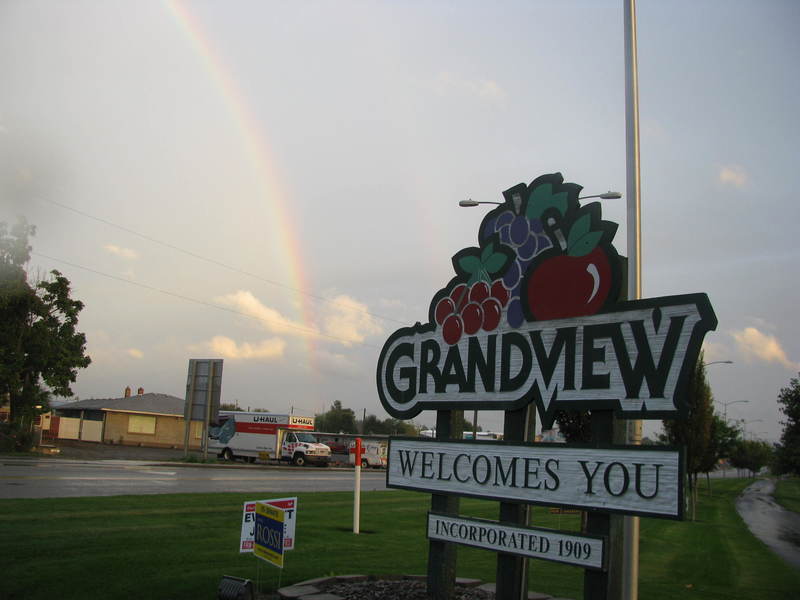 Grandview, WA: Double rainbow in our home town!