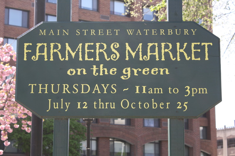 Waterbury, CT: Farmer's Market Sign On The Green