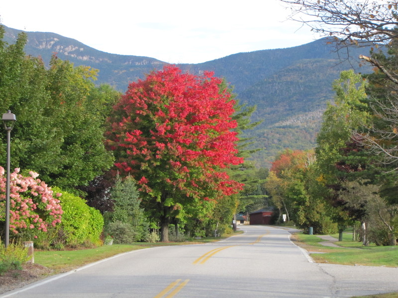 Waterville Valley, NH: APPROACHING FALL