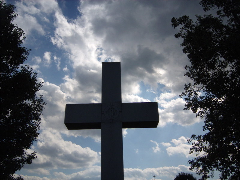 Valley Station, KY: The Large Cross In bethany Memorial Cemetery Valley Station, Ky 40272