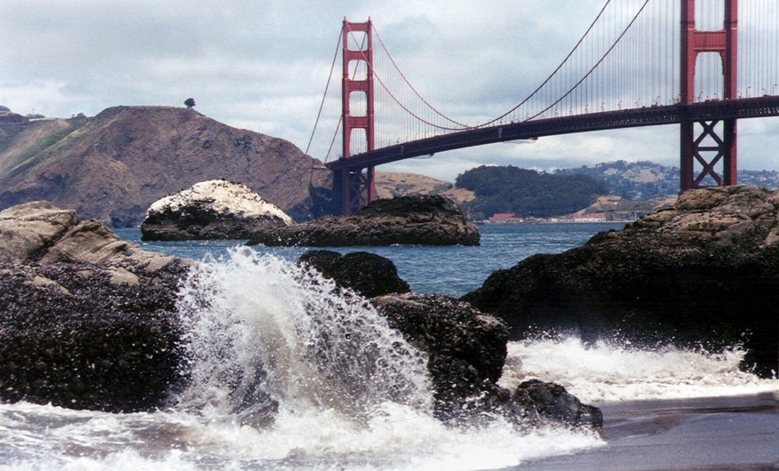 San Francisco, CA: Golden Gate Bridge Crashing Waves