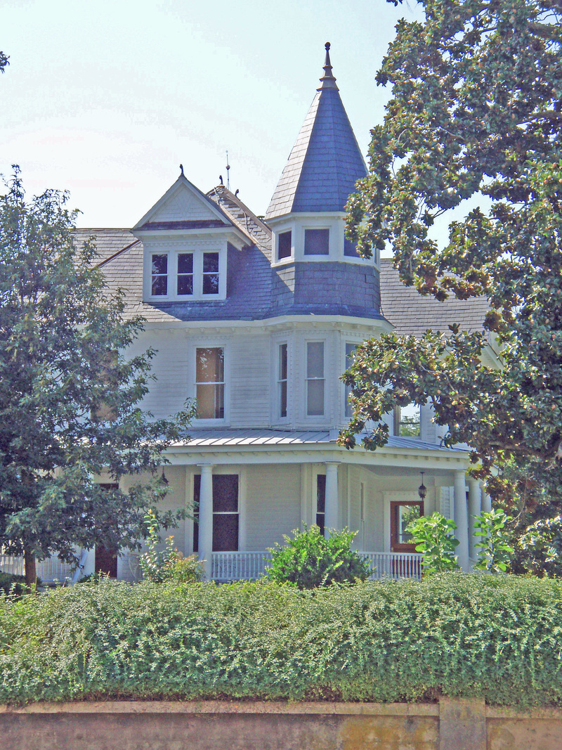 Exmore, VA: Victorian Home with Turret