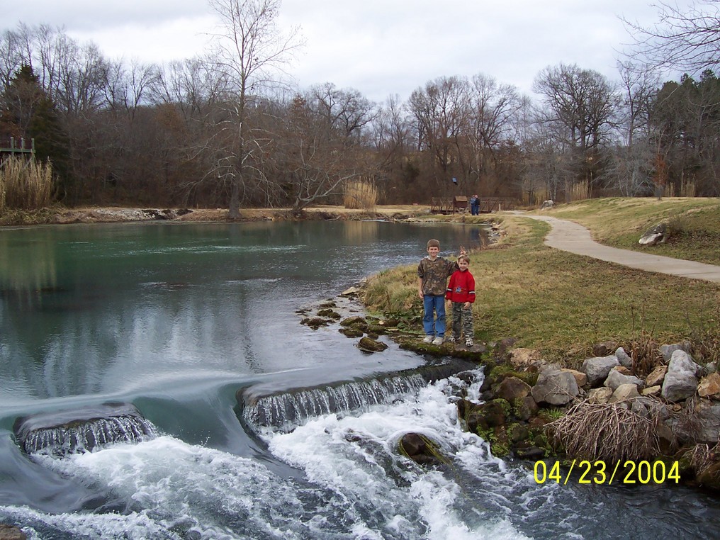 Mammoth Spring, AR: At the Spring where it starts