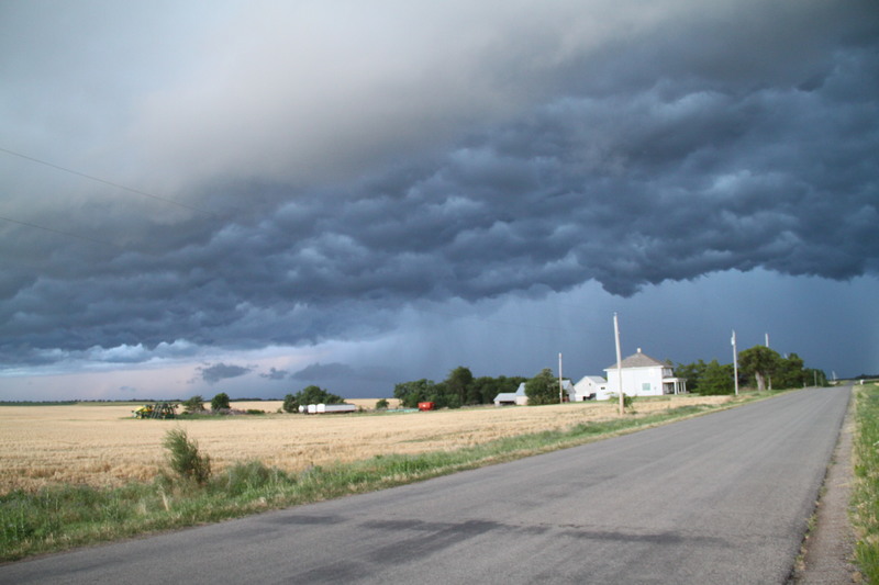 Haviland, KS: Storm's a comin'!