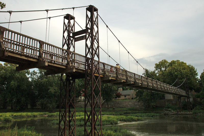 Pontiac, IL: Swinging Bridges
