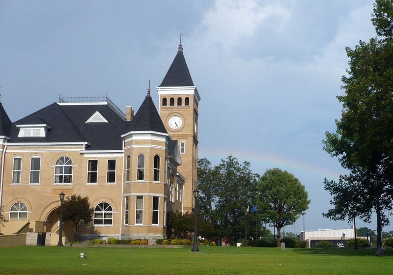 Benton, AR: Saline County, Arkansas, Courthouse located in Benton, Arkansas