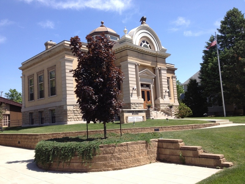 Iowa Falls, IA Carnegie Building photo, picture, image (Iowa) at city