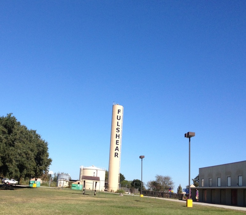 Fulshear, TX: Fulshear, Tx Sign sits left of Huggins Elementary School