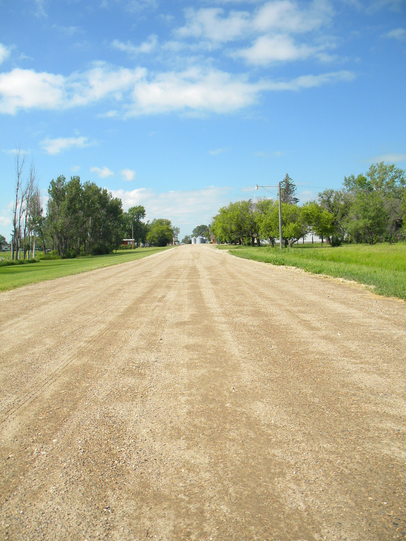 Wales, ND: A photo of a dirt road in Wales, ND
