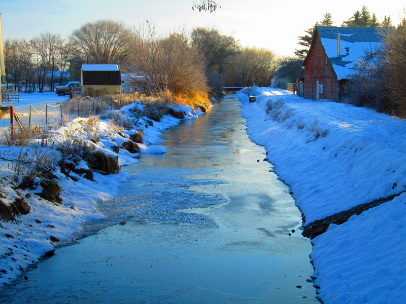 Ellensburg, WA: Town Ditch on a cold winter morning.