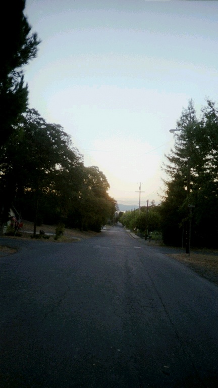 Lakeport, CA : Lake view from 6th St in Lakeport, CA