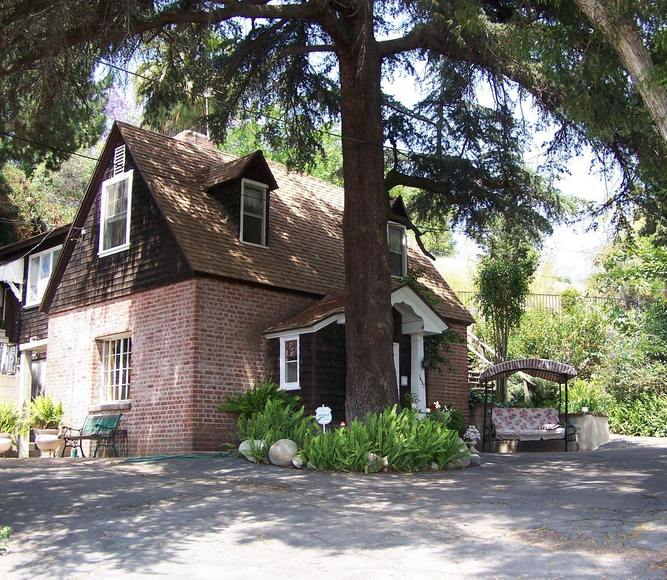 Azusa, CA : Hilltop Ave
